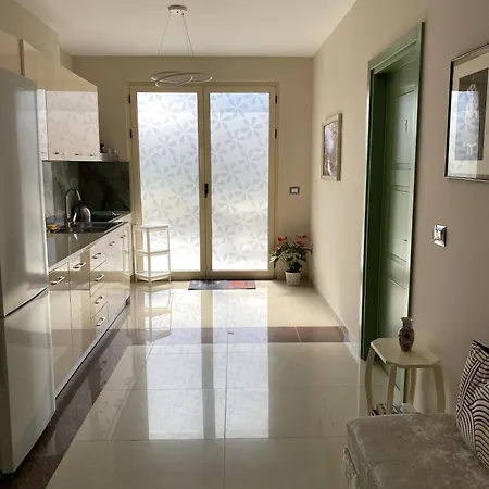 Tina's With Shared Kitchen Durrës